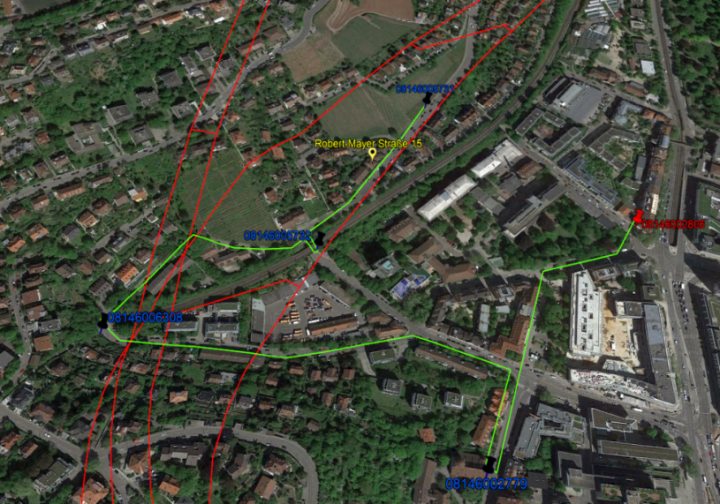 Leveling route (green), Tunnel plan (red) and the location of control points (blue points) and deformed House (yellow mark)